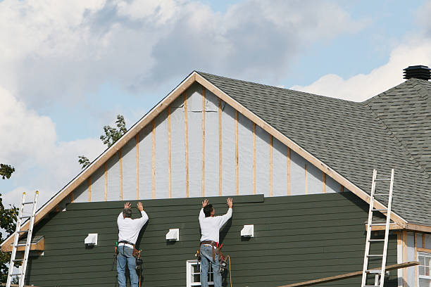 Professional Siding Replacement technician working in Columbus, NJ